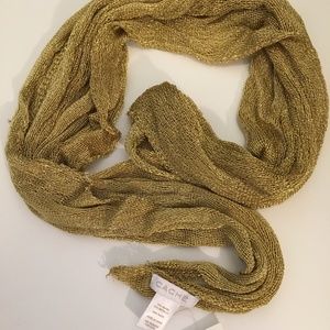Gold Scarf - Caché